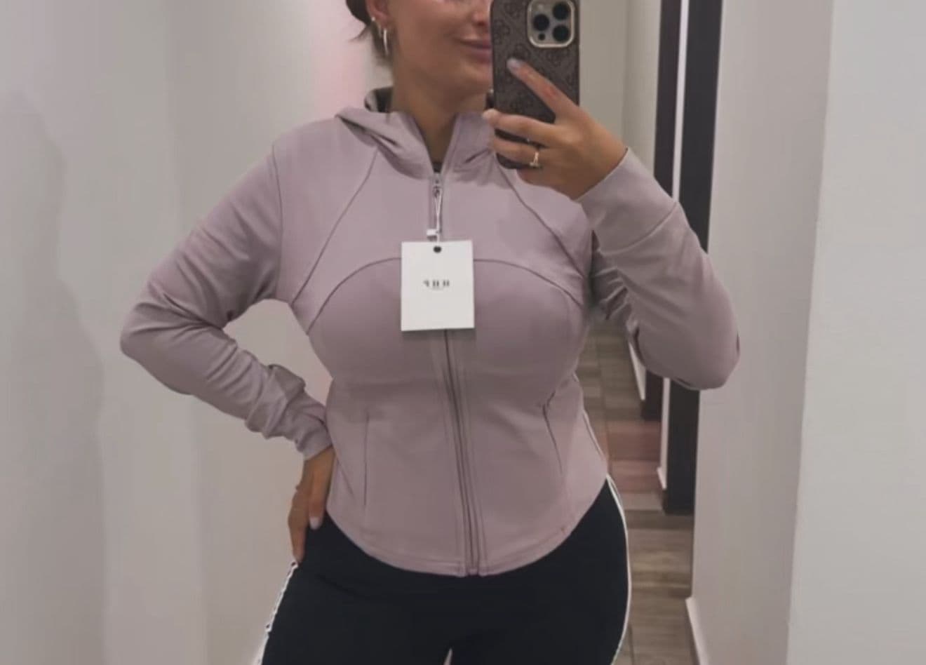 CAMPERA DEPORTIVA LILA
