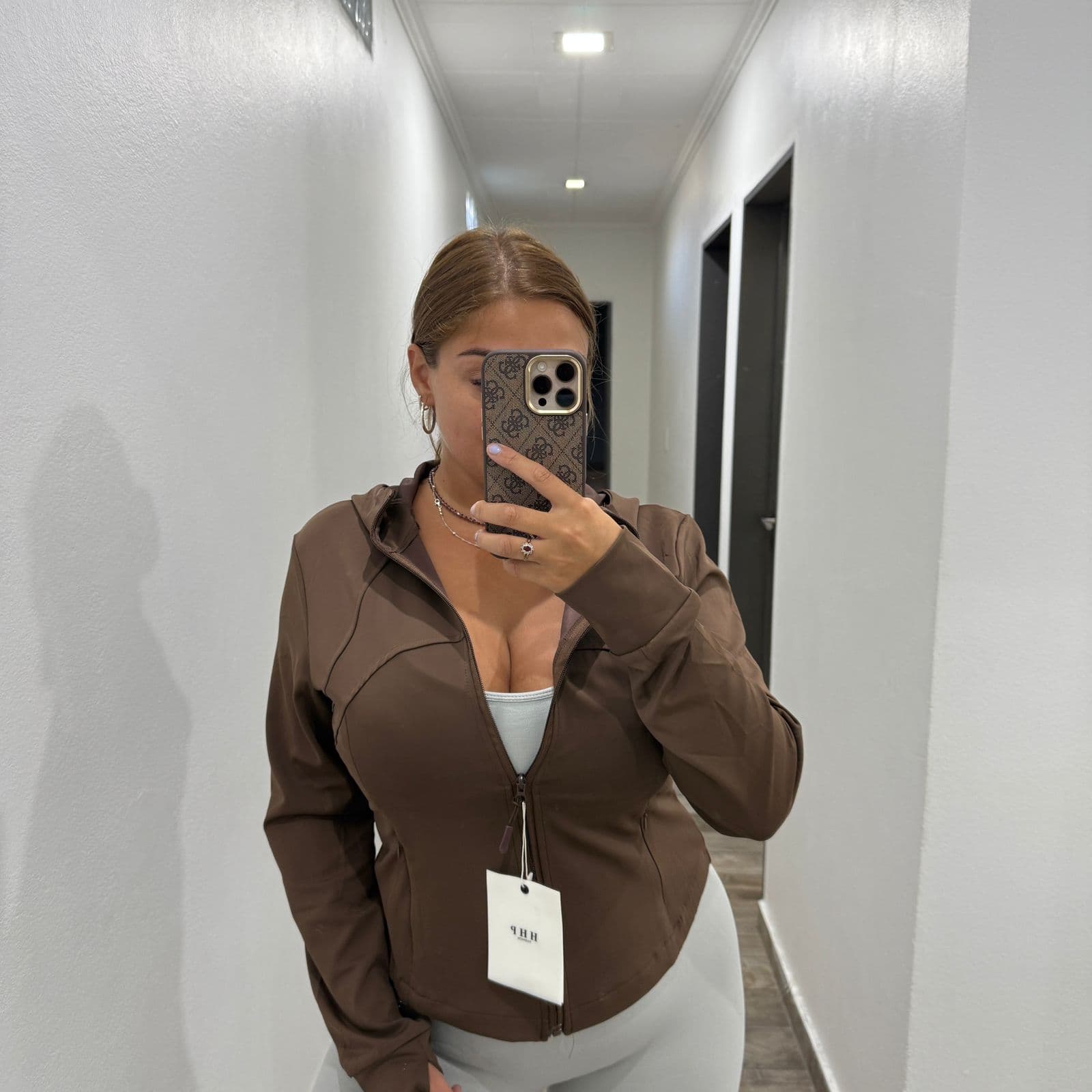 CAMPERA DEPORTIVA MARRON